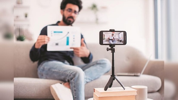 Đầu tư theo Finfluencer Marketing: Nên hay không?