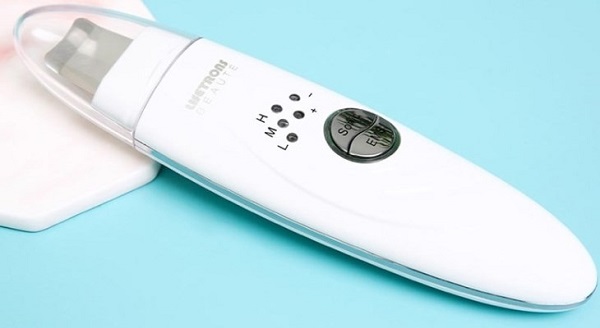 Thiết bị chăm sóc da tại nhà: Xu hướng spa tại gia dành cho phái đẹp hiện đại